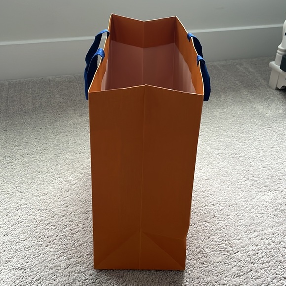 Louis Vuitton Shopping Bag - Picture 4 of 5